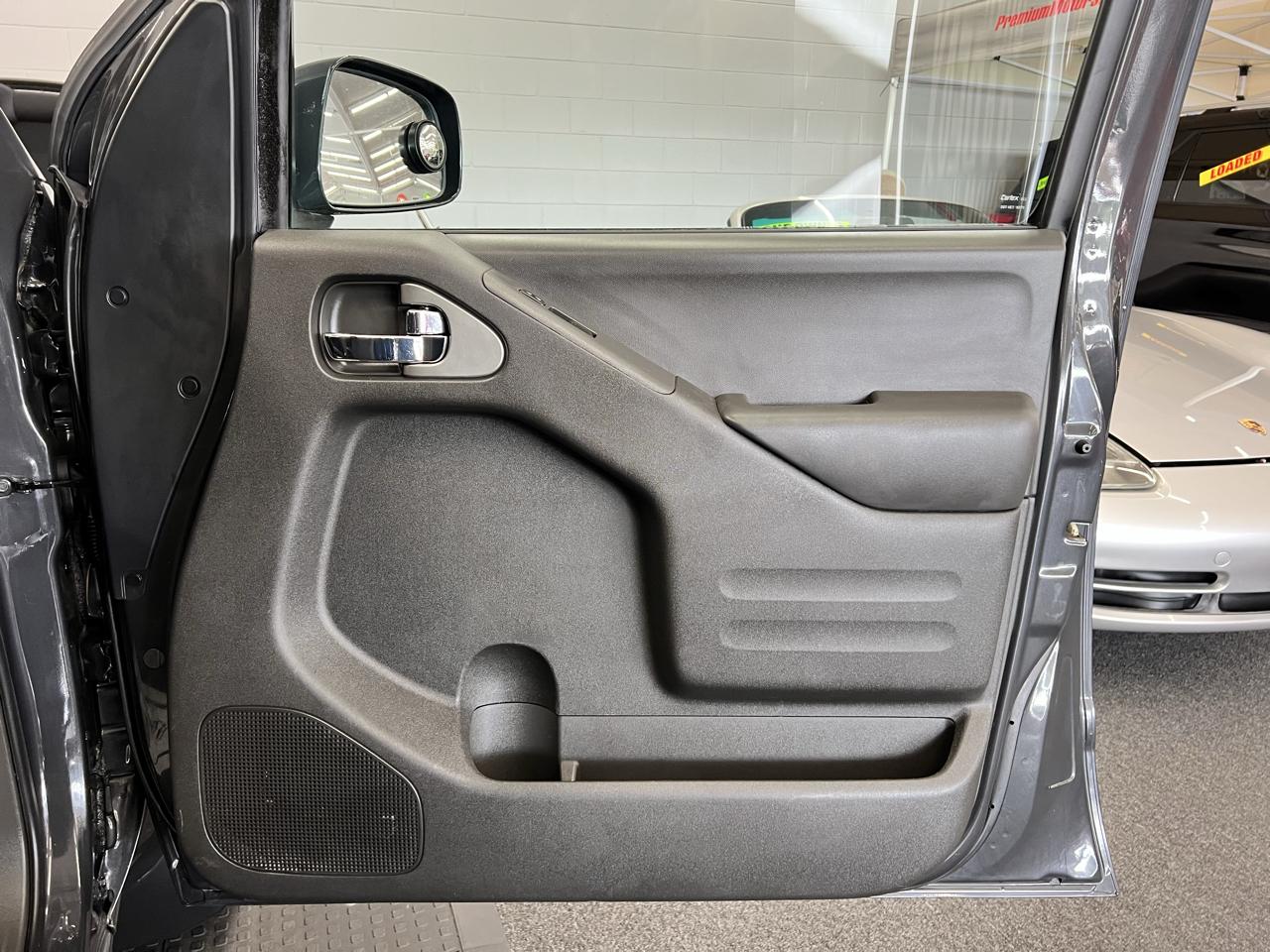 Nissan Frontier  2015