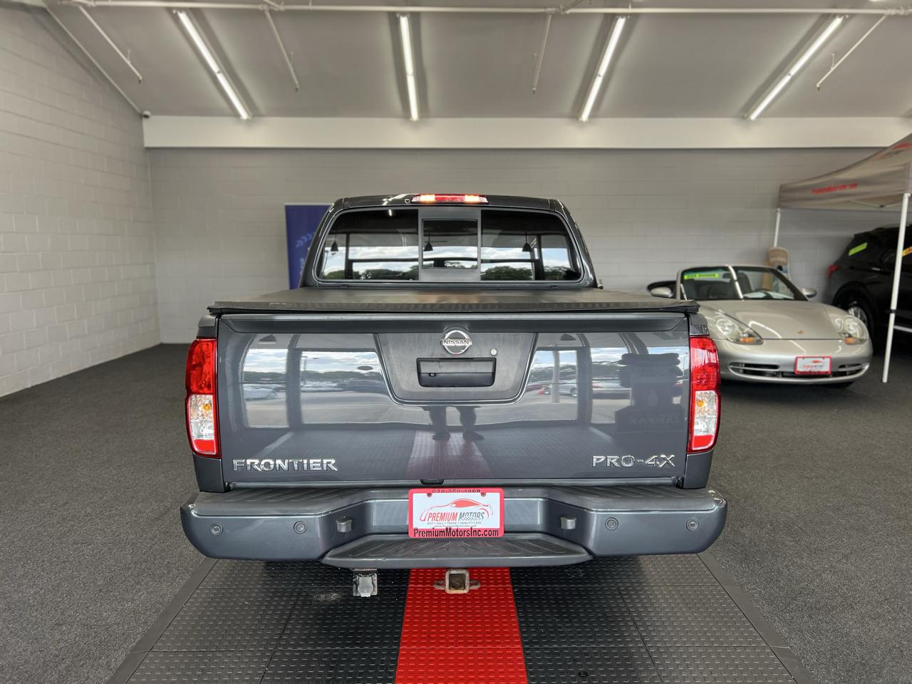 Nissan Frontier  2015