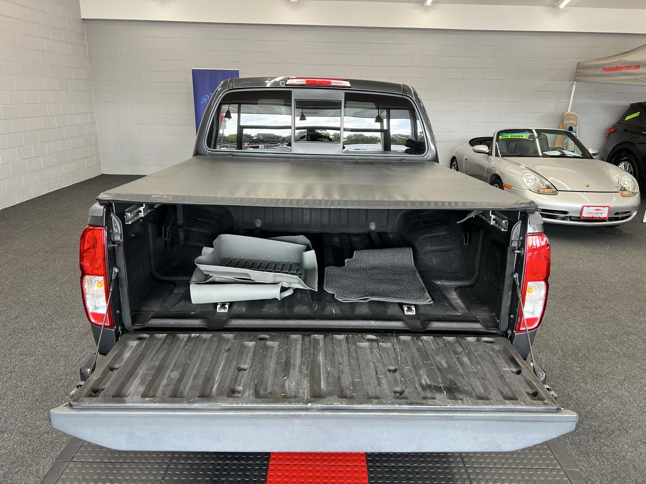 Nissan Frontier  2015