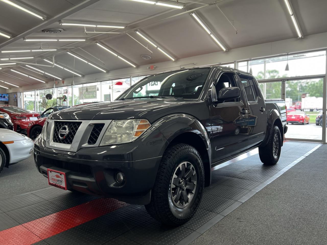 Nissan Frontier  2015
