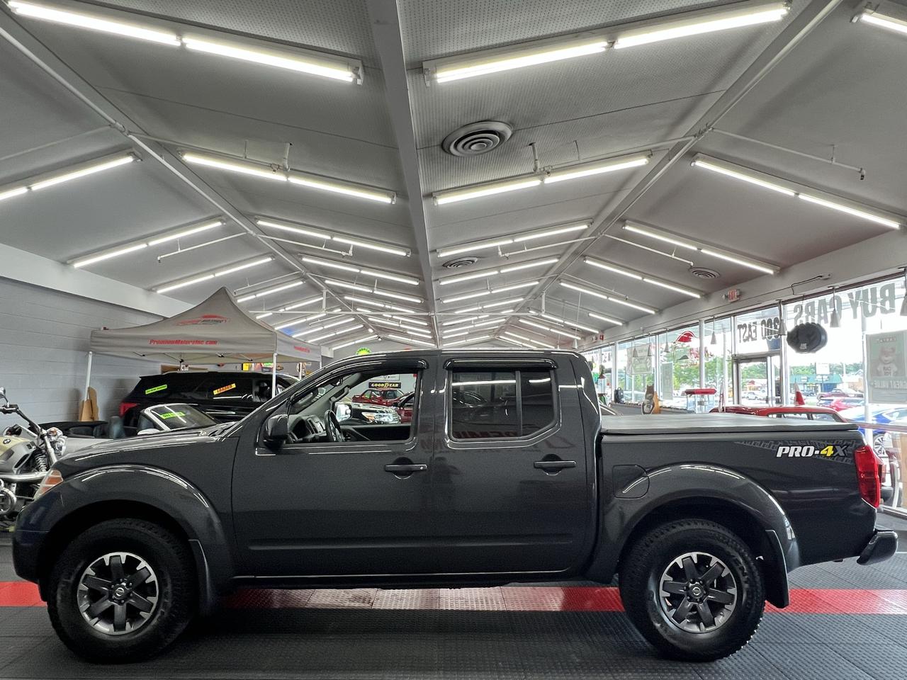 Nissan Frontier  2015