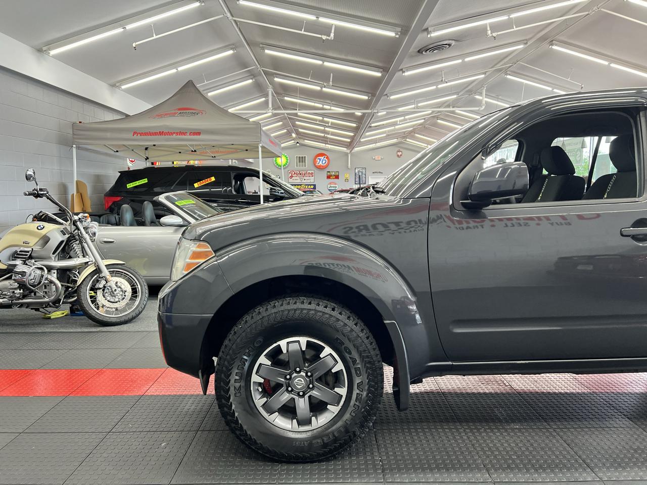 Nissan Frontier  2015