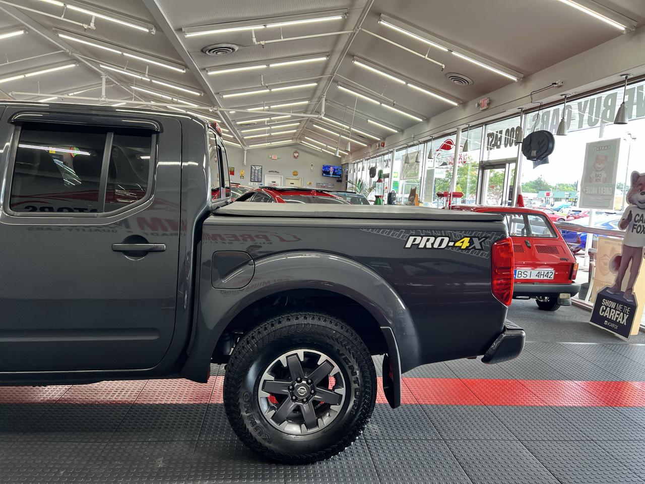 Nissan Frontier  2015