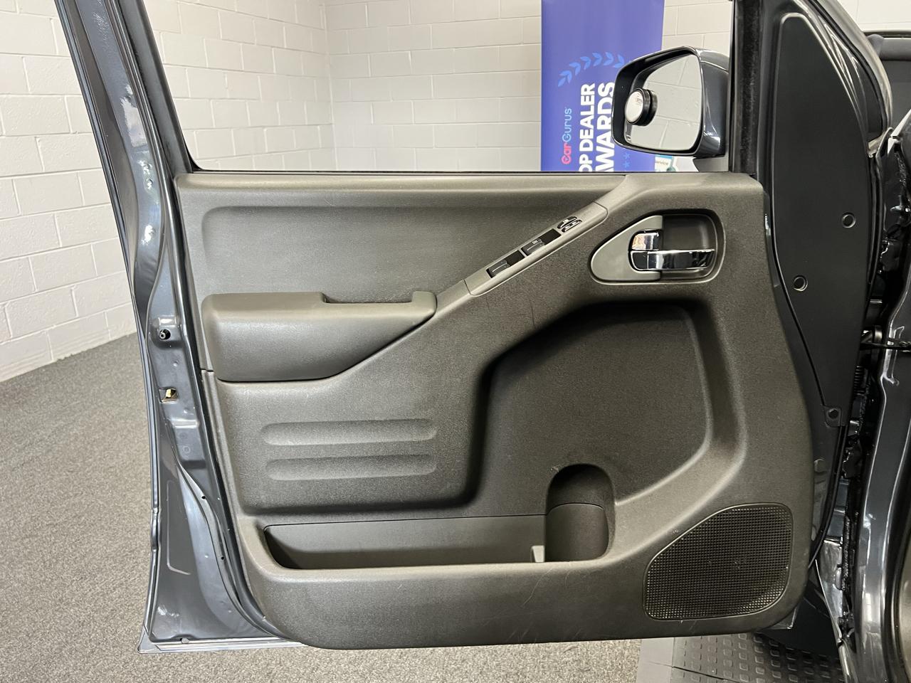Nissan Frontier  2015