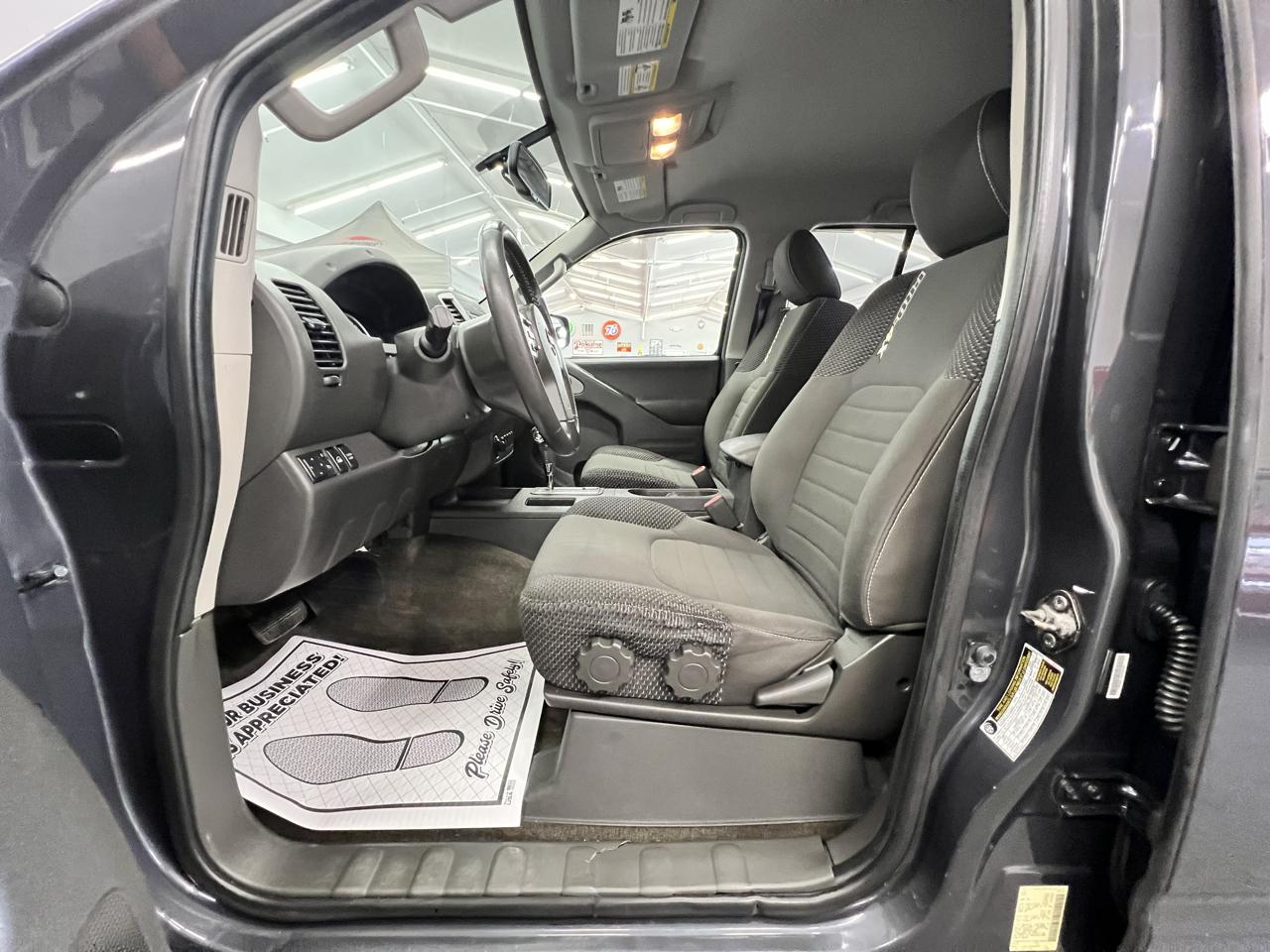 Nissan Frontier  2015