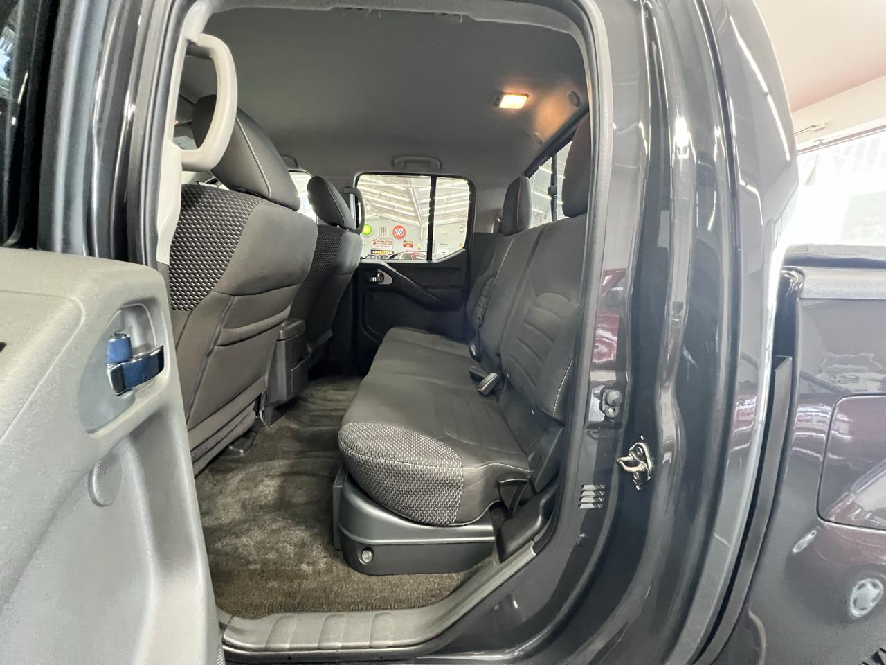 Nissan Frontier  2015