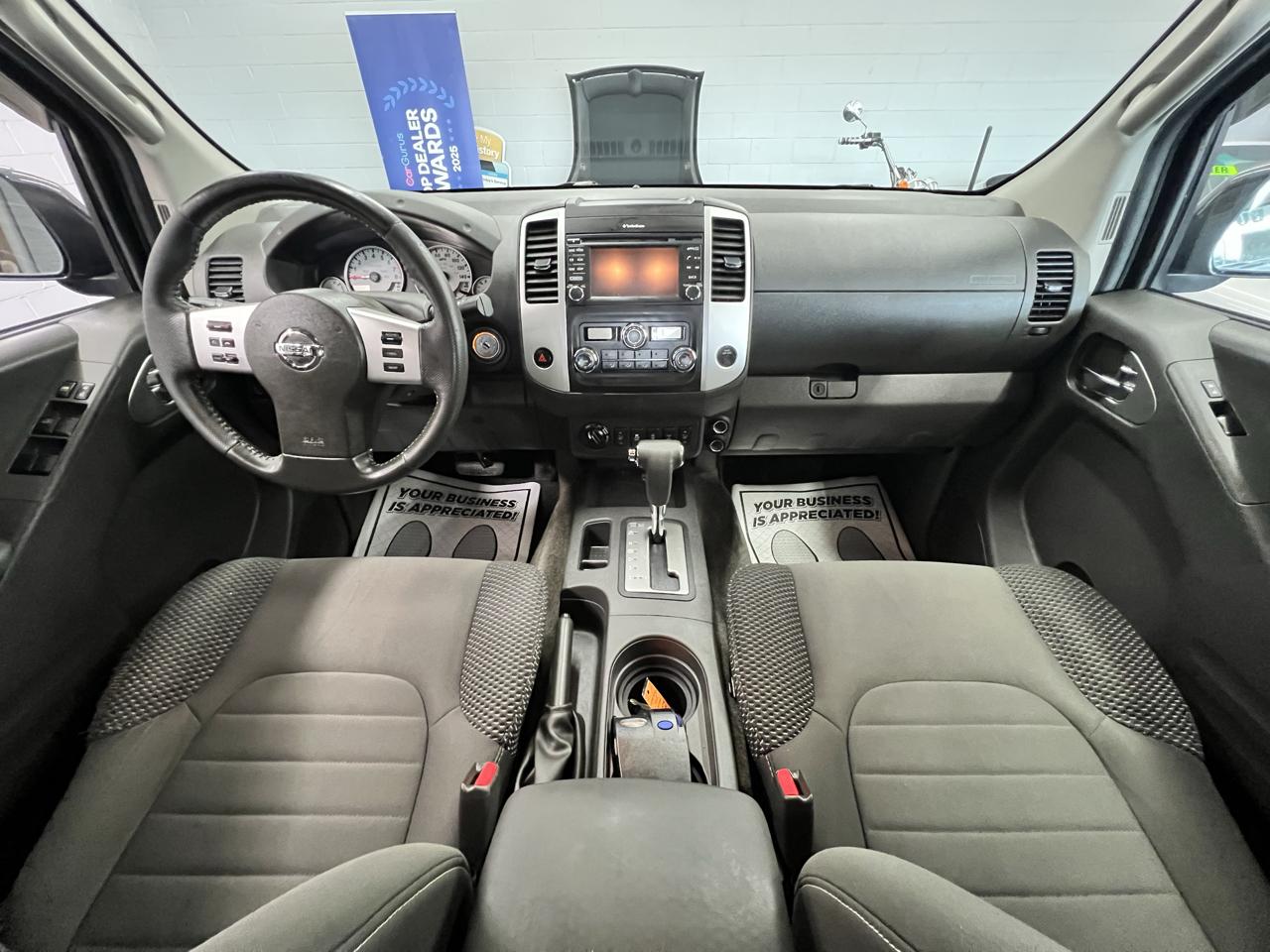 Nissan Frontier  2015