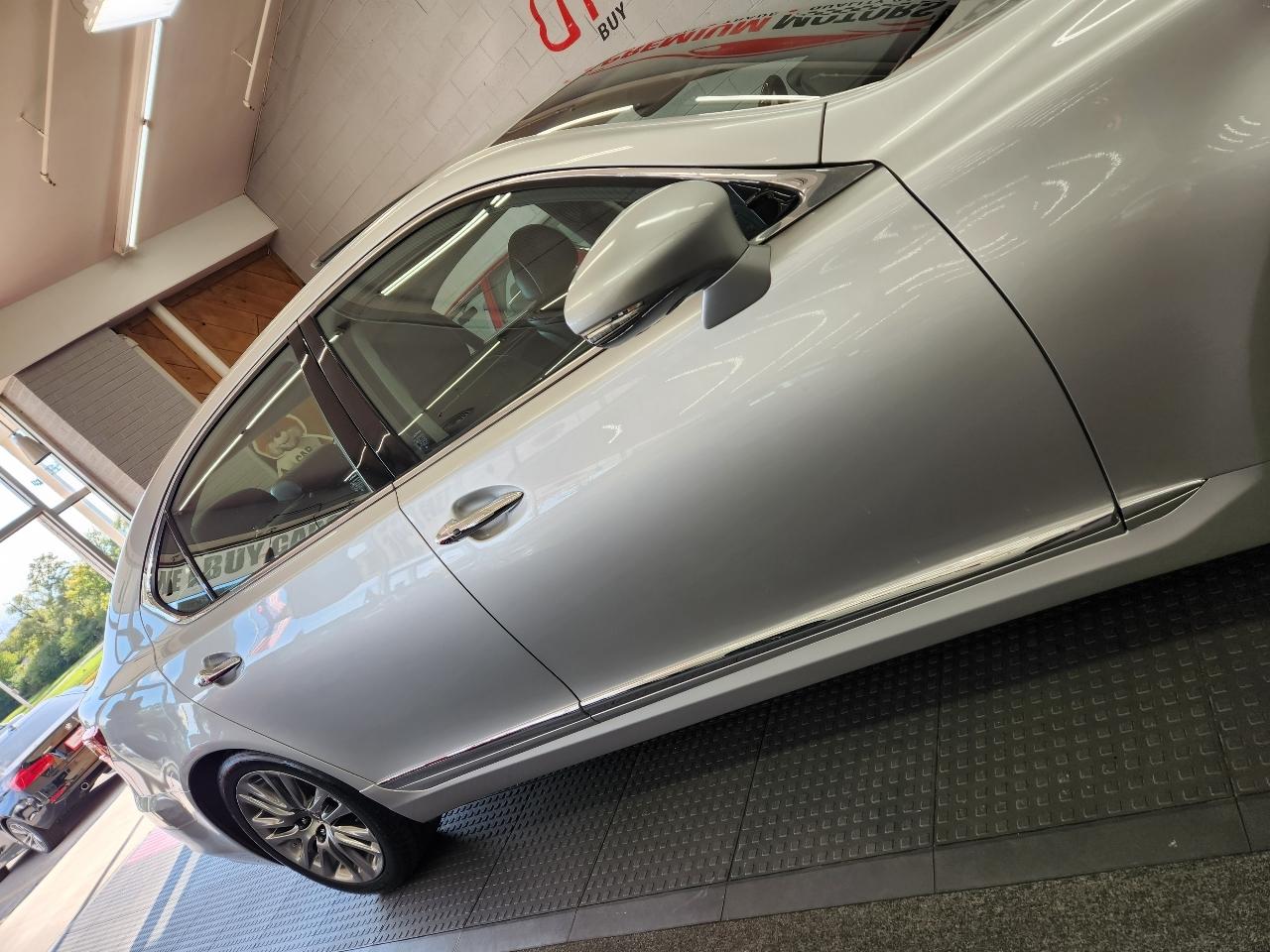 Lexus LS 460  2013