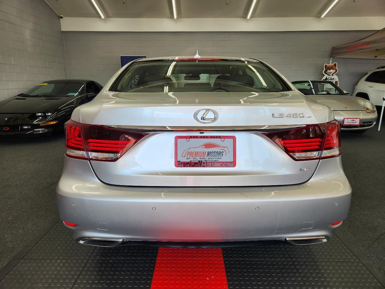Lexus LS 460  2013