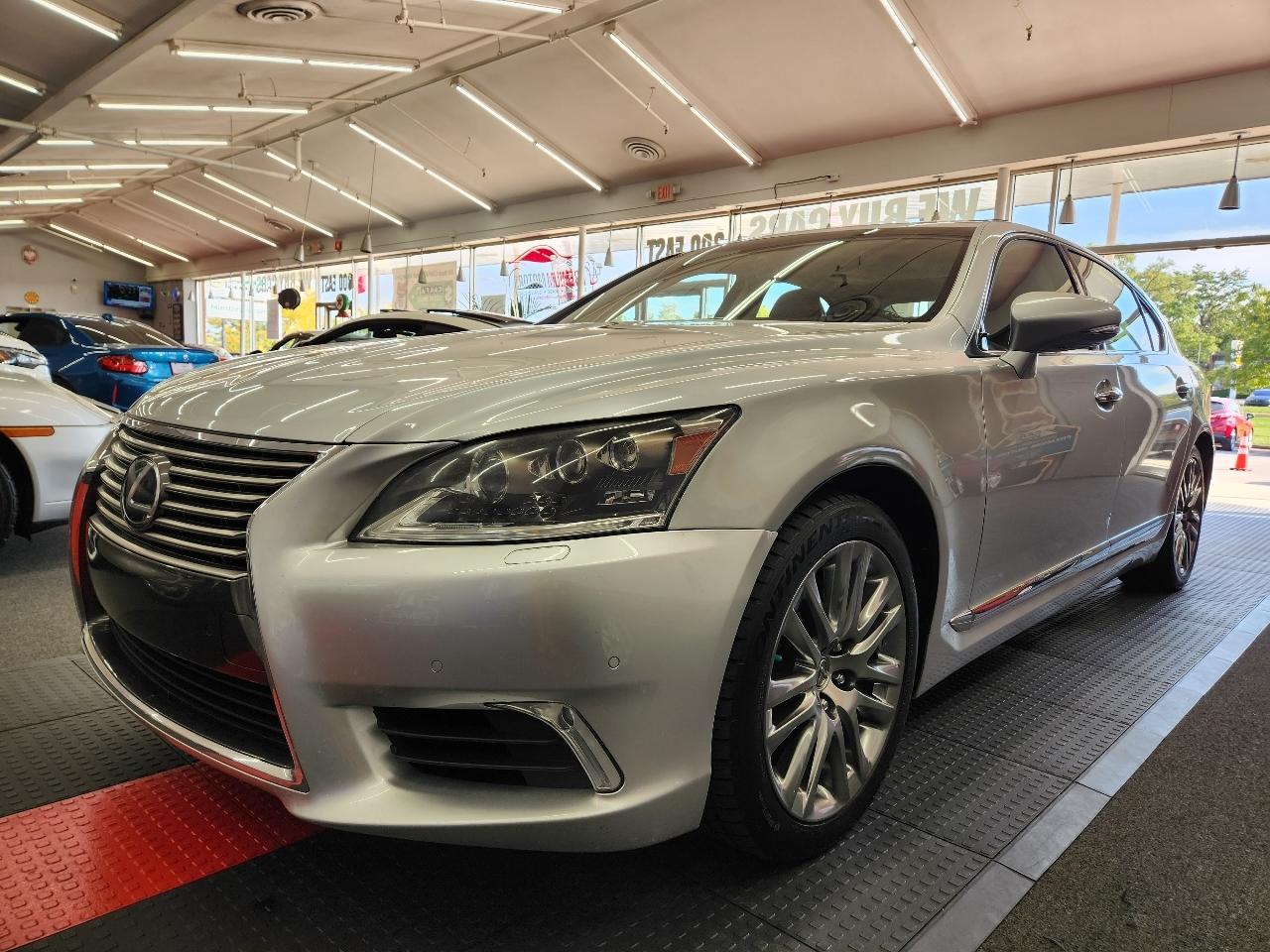 Lexus LS 460  2013