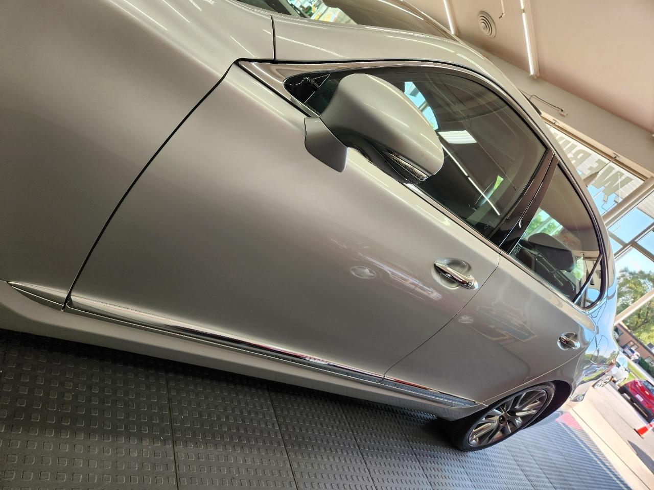 Lexus LS 460  2013