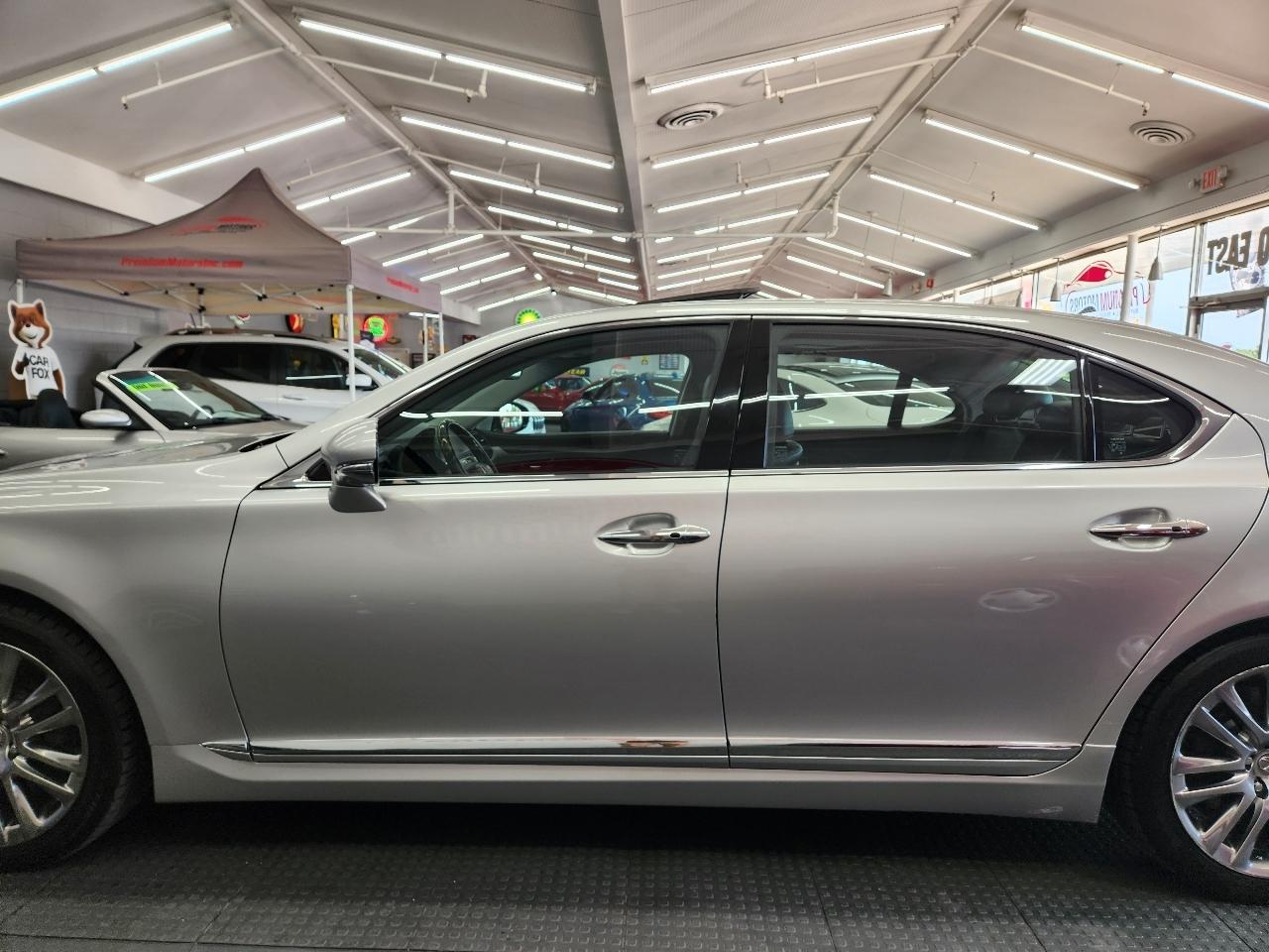 Lexus LS 460  2013