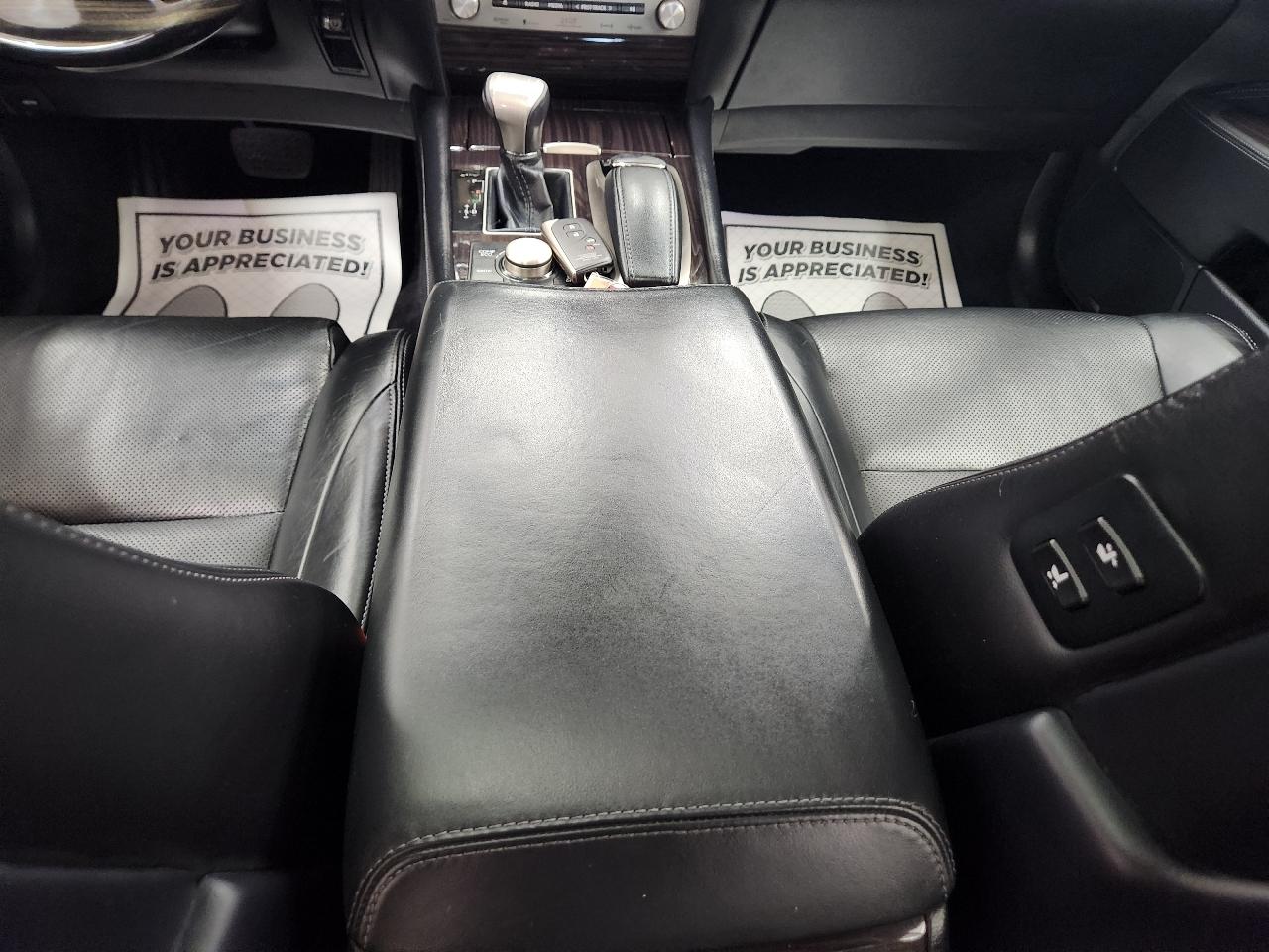 Lexus LS 460  2013