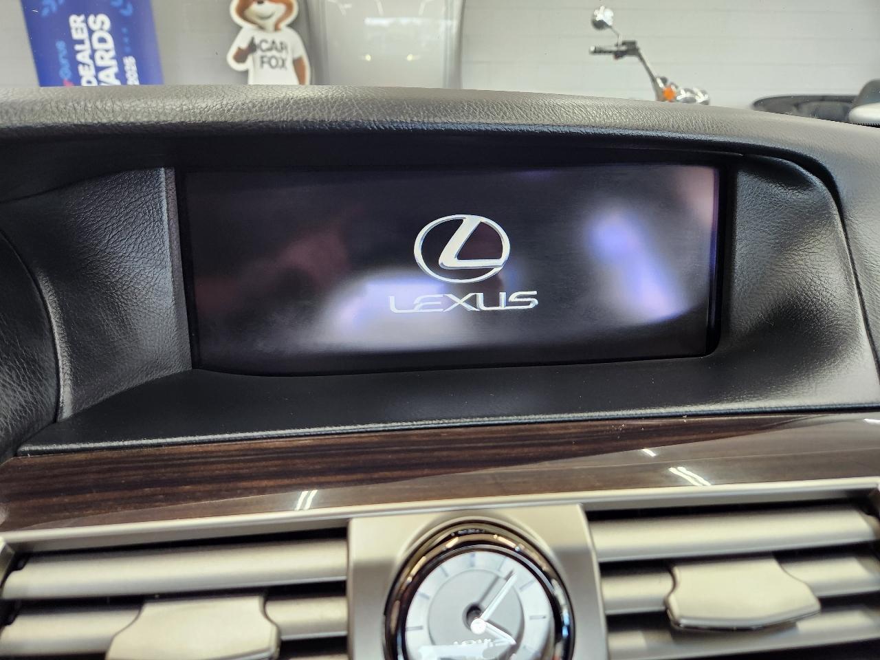 Lexus LS 460  2013