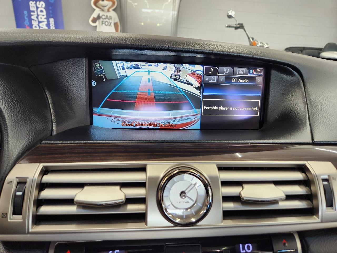 Lexus LS 460  2013