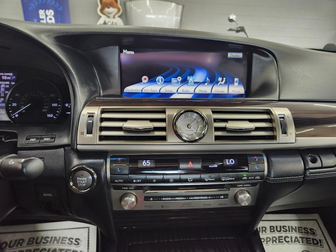 Lexus LS 460  2013