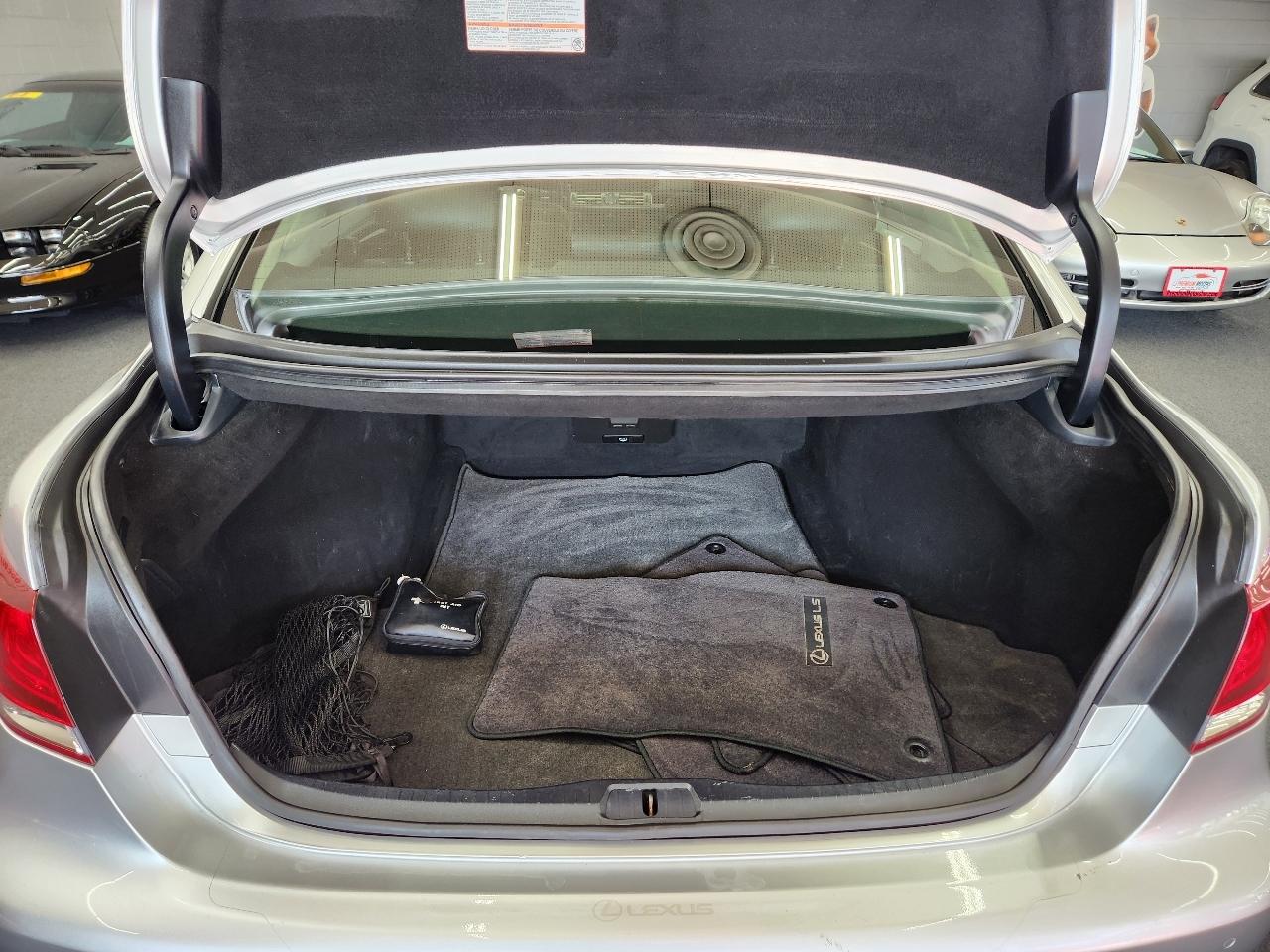 Lexus LS 460  2013