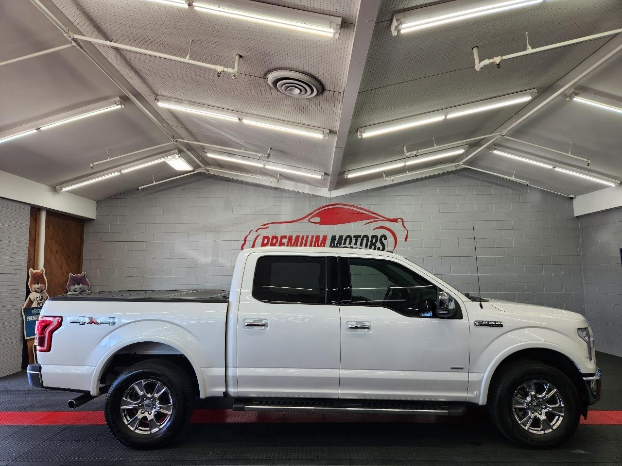 Ford F-150 4WD SuperCab 133" Lariat 2017