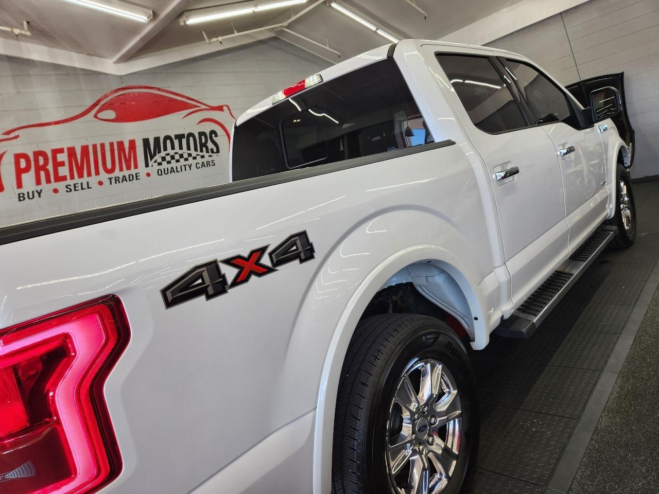 Ford F-150 4WD SuperCab 133" Lariat 2017