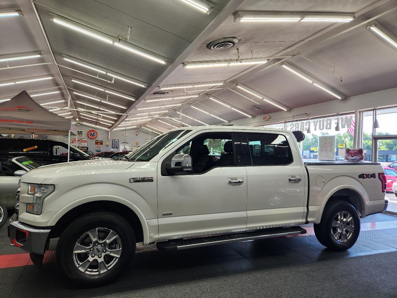 Ford F-150 4WD SuperCab 133" Lariat 2017