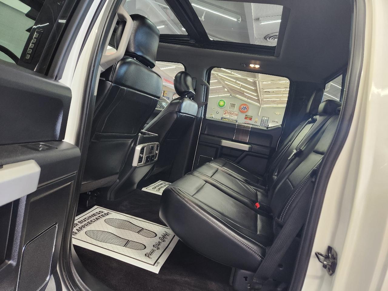 Ford F-150 4WD SuperCab 133" Lariat 2017