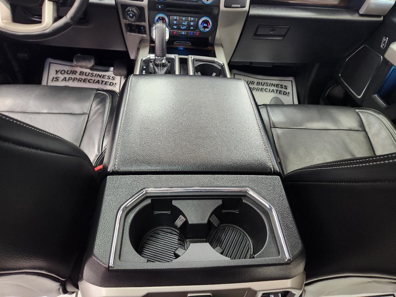 Ford F-150 4WD SuperCab 133" Lariat 2017