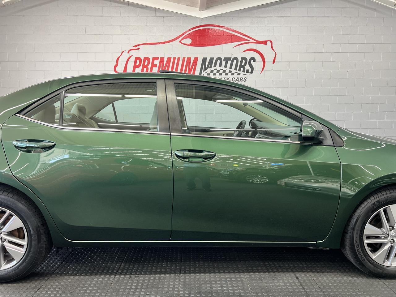 Toyota Corolla  2015