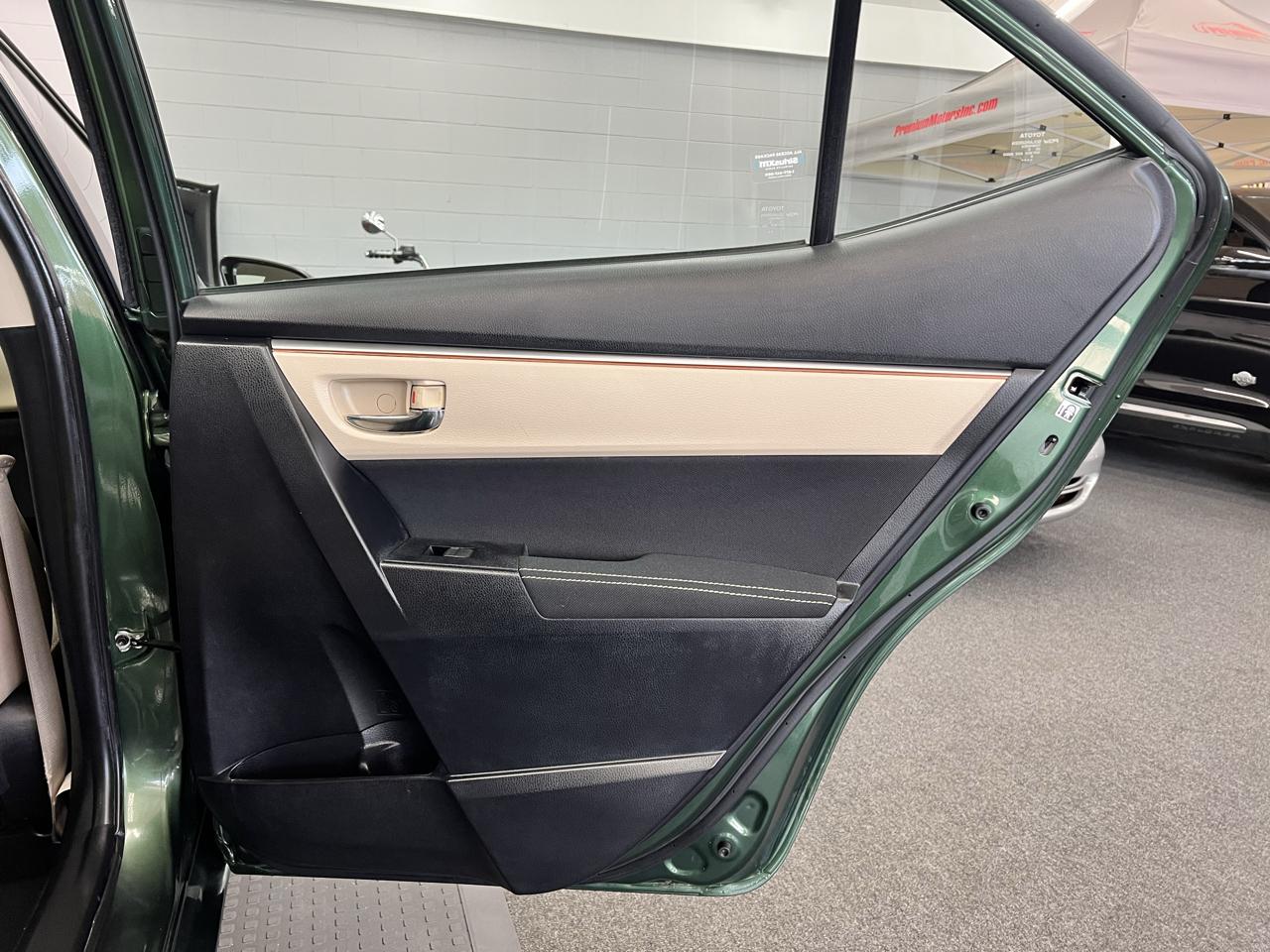 Toyota Corolla  2015