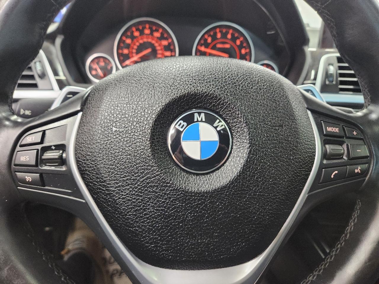 BMW 3-Series  2017