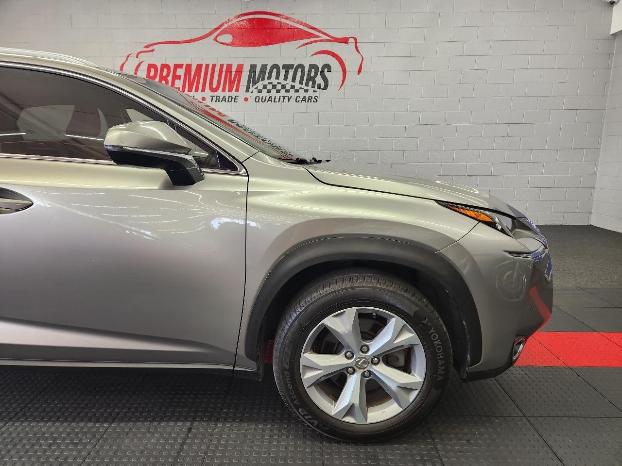 Lexus NX 200t  2017