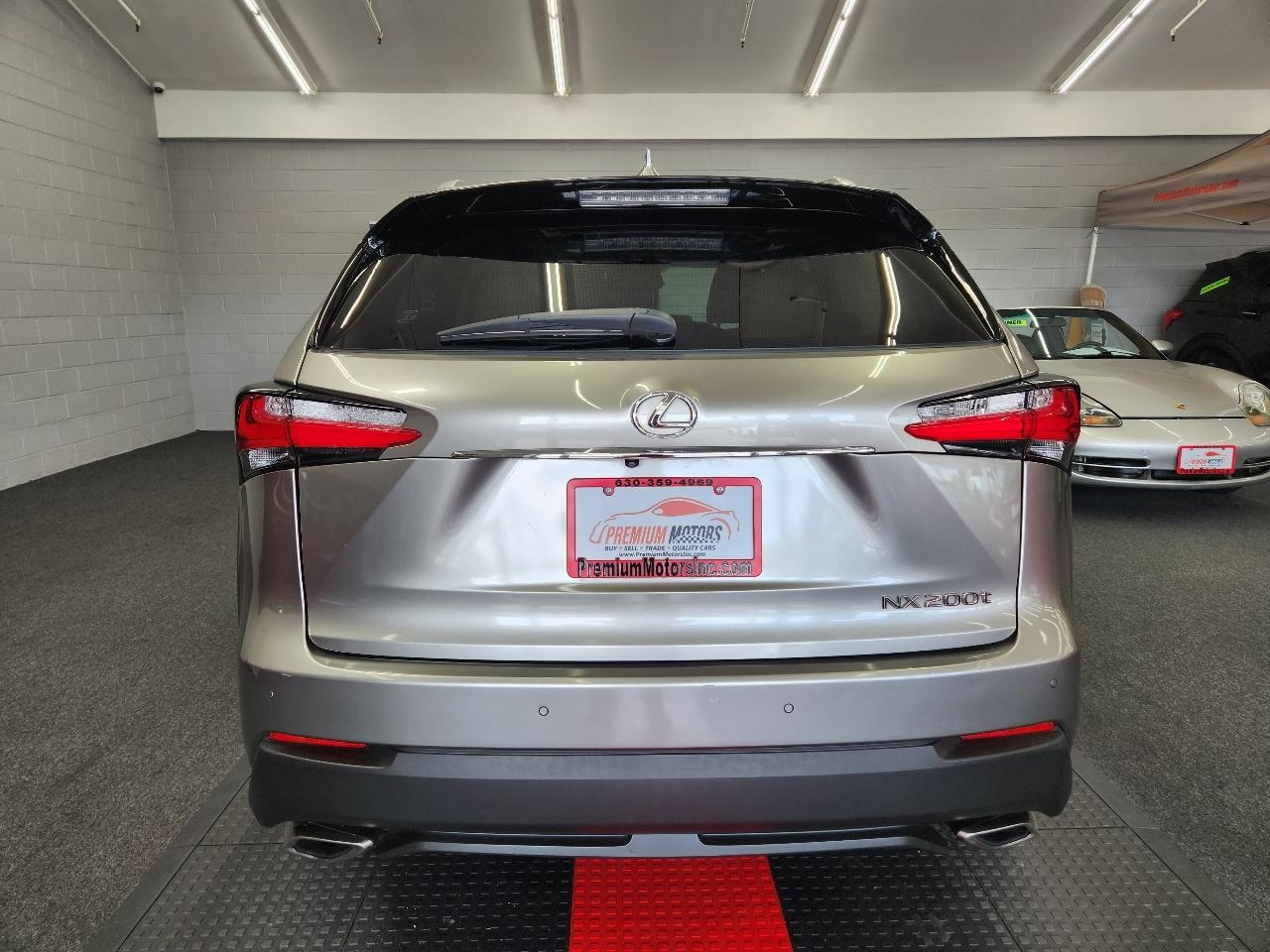 Lexus NX 200t  2017