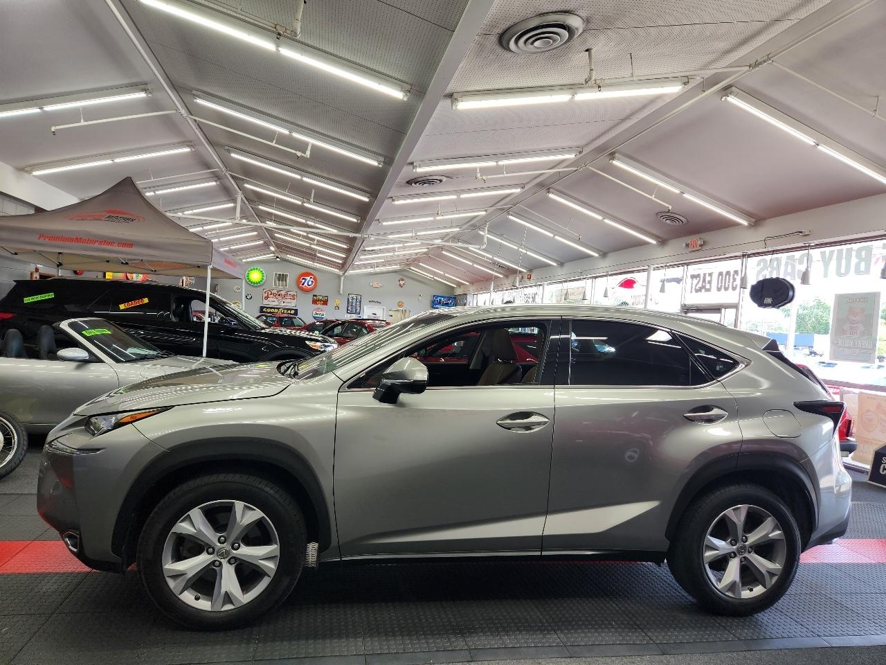 Lexus NX 200t  2017
