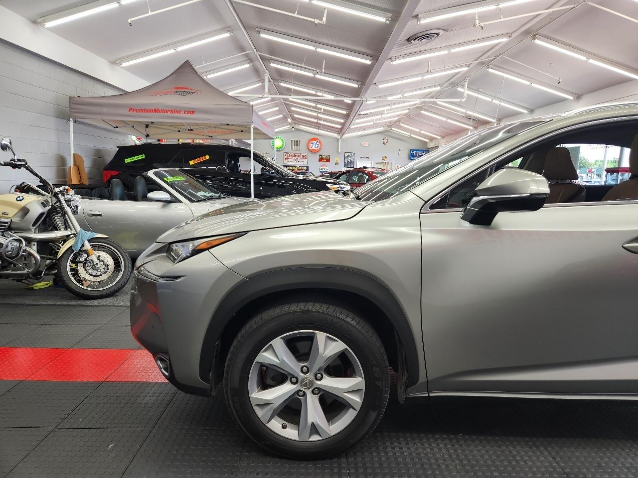 Lexus NX 200t  2017