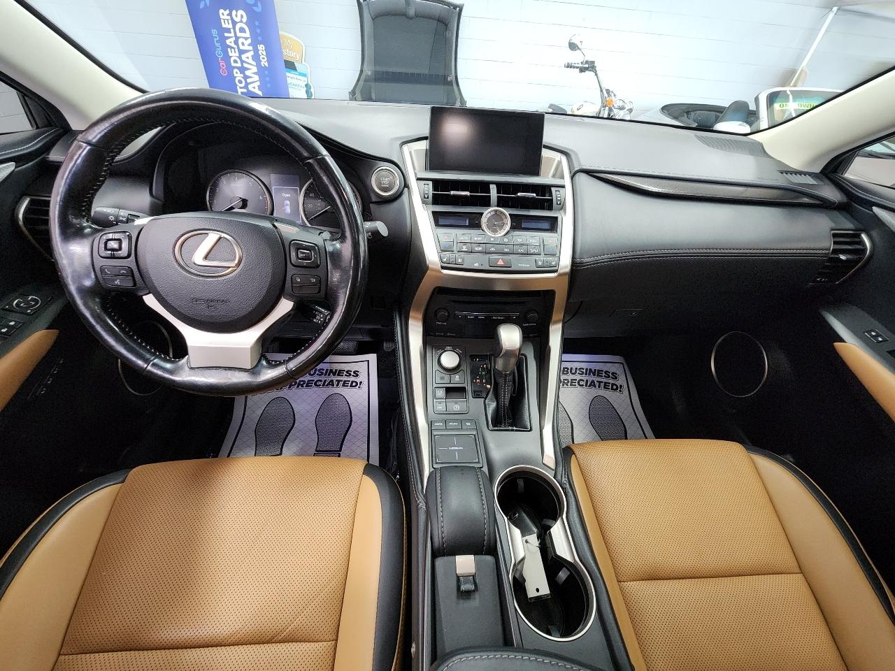 Lexus NX 200t  2017