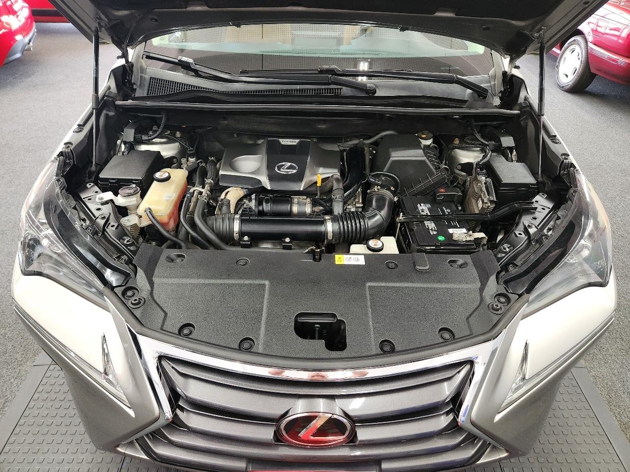 Lexus NX 200t  2017
