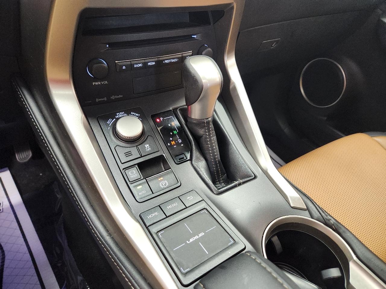 Lexus NX 200t  2017