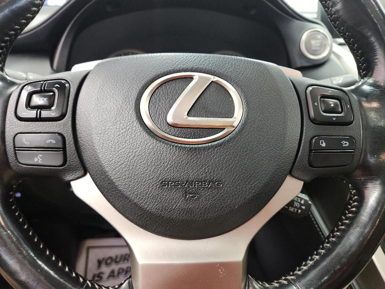 Lexus NX 200t  2017