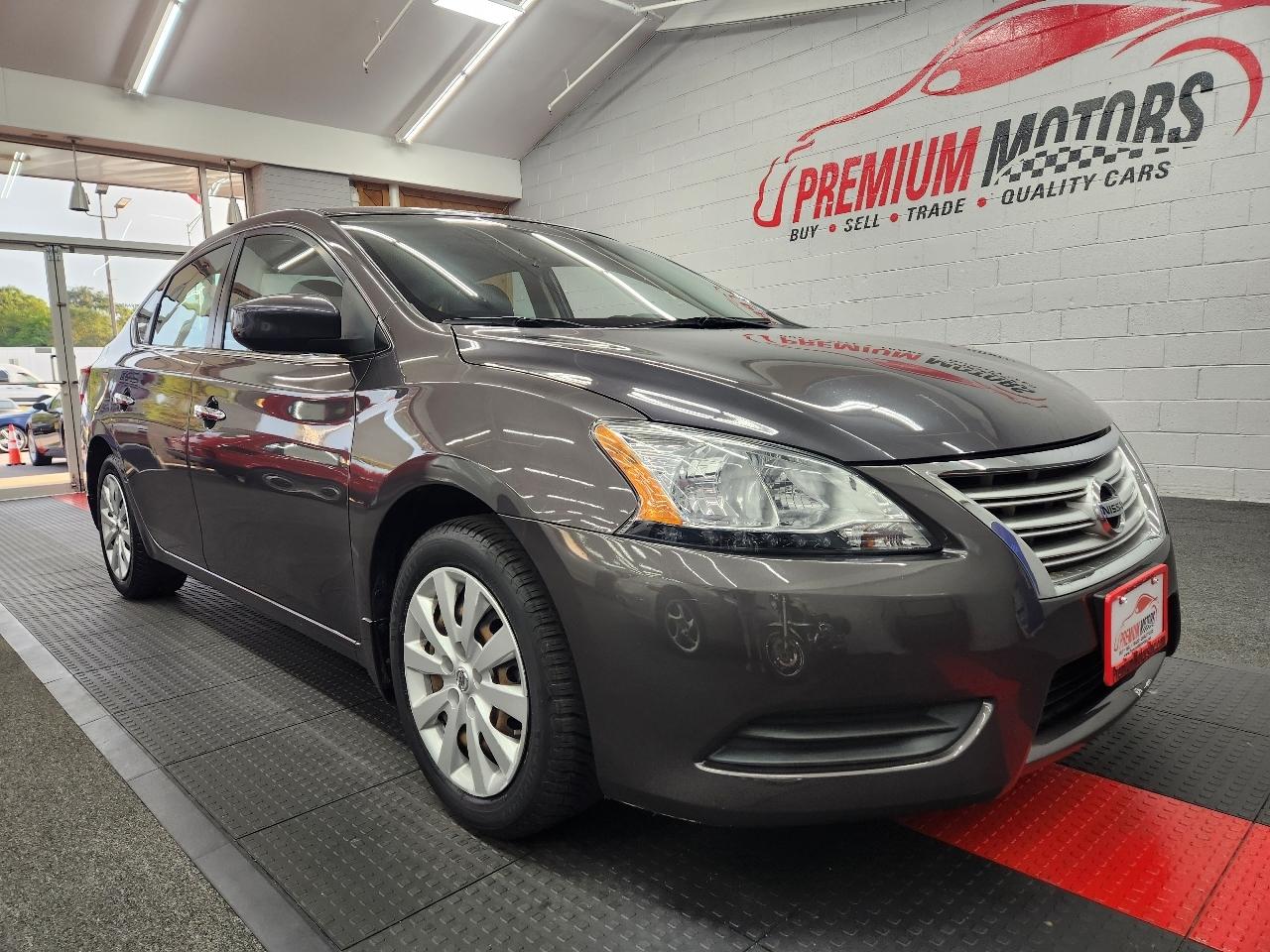 Nissan Sentra S 2014