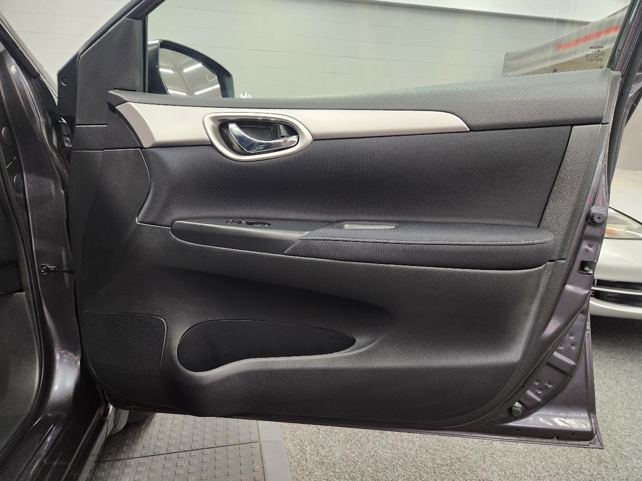 Nissan Sentra S 2014