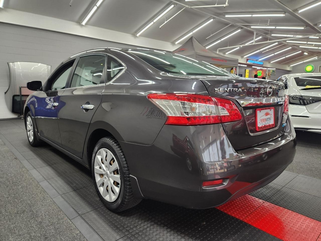 Nissan Sentra S 2014