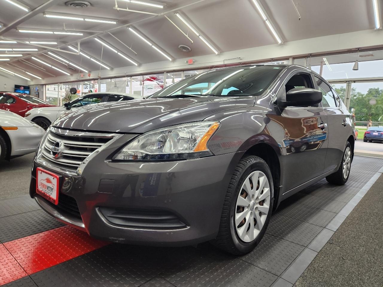 Nissan Sentra S 2014