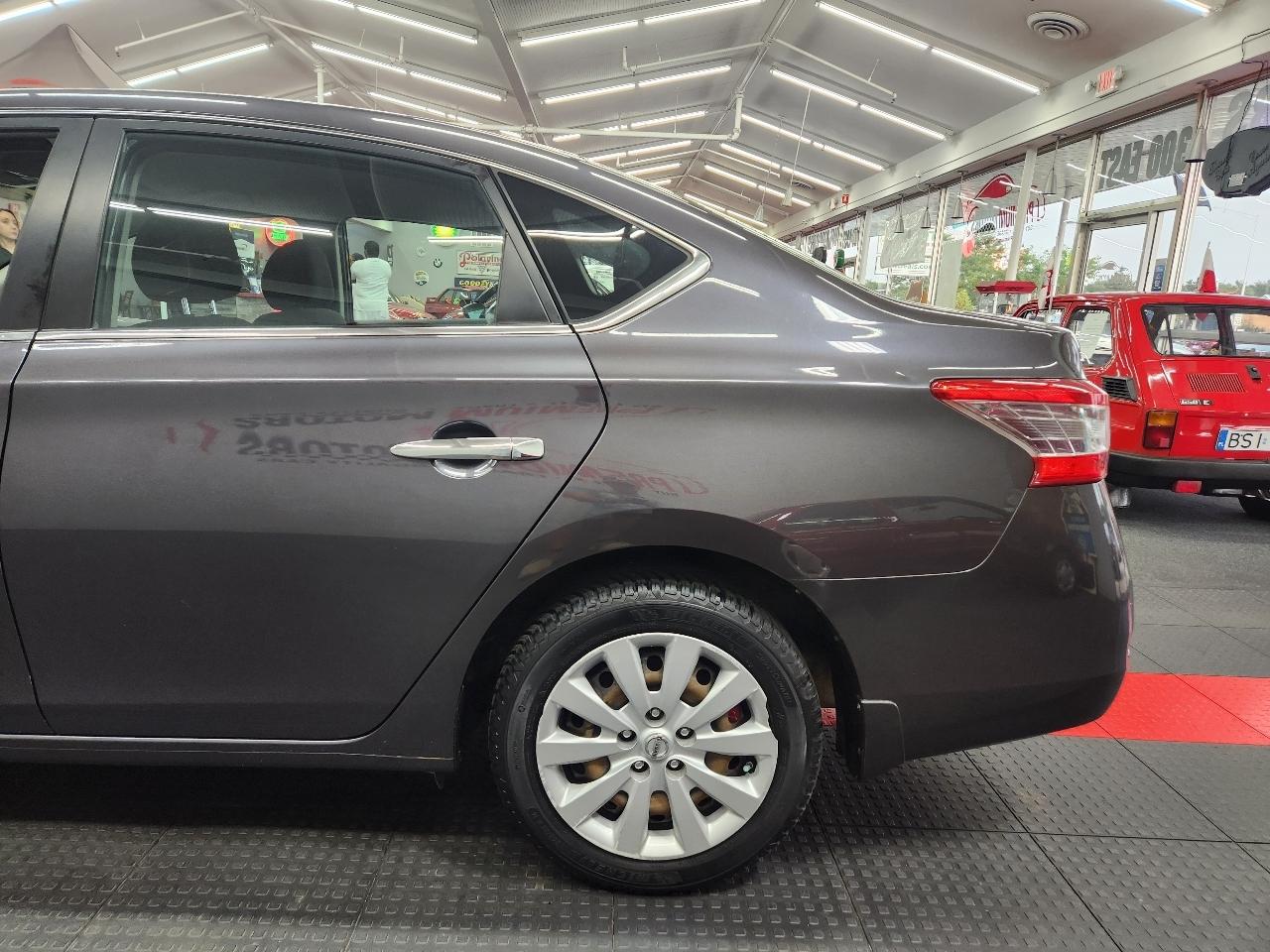 Nissan Sentra S 2014