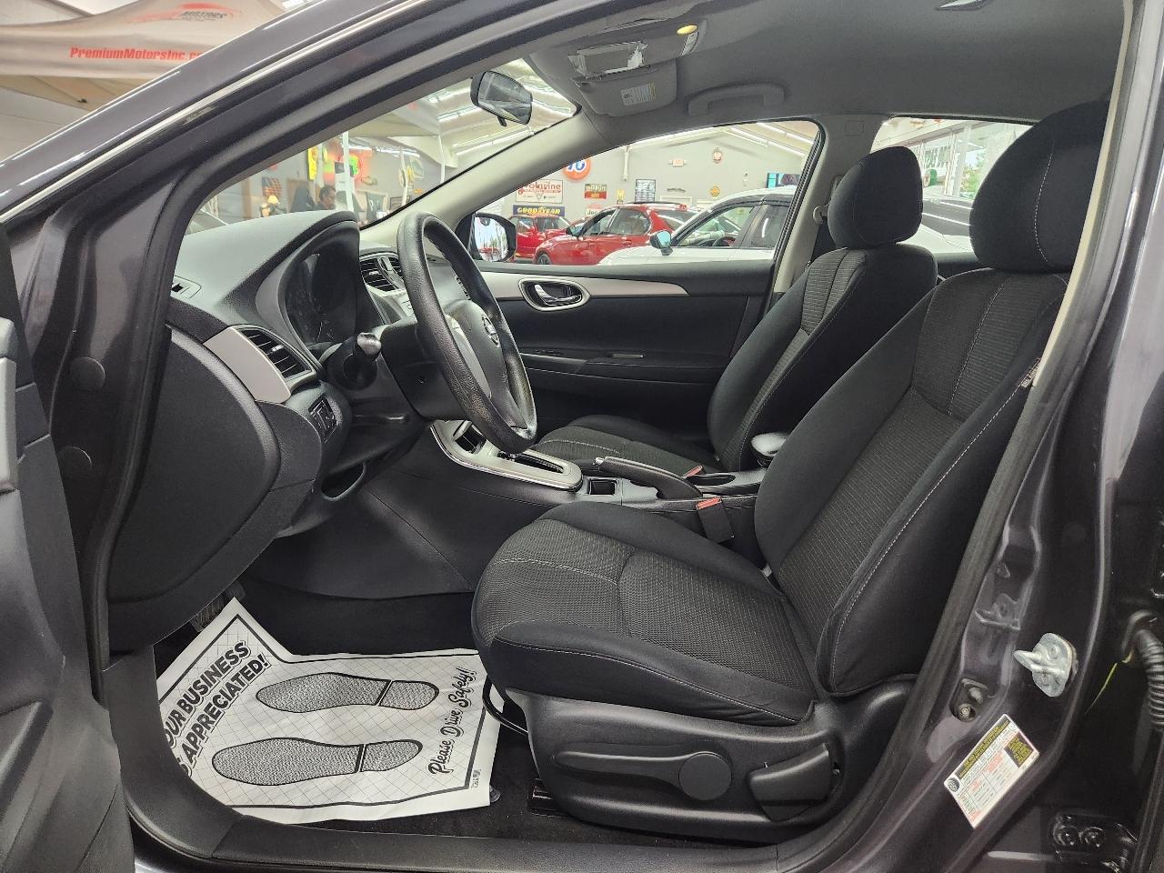 Nissan Sentra S 2014