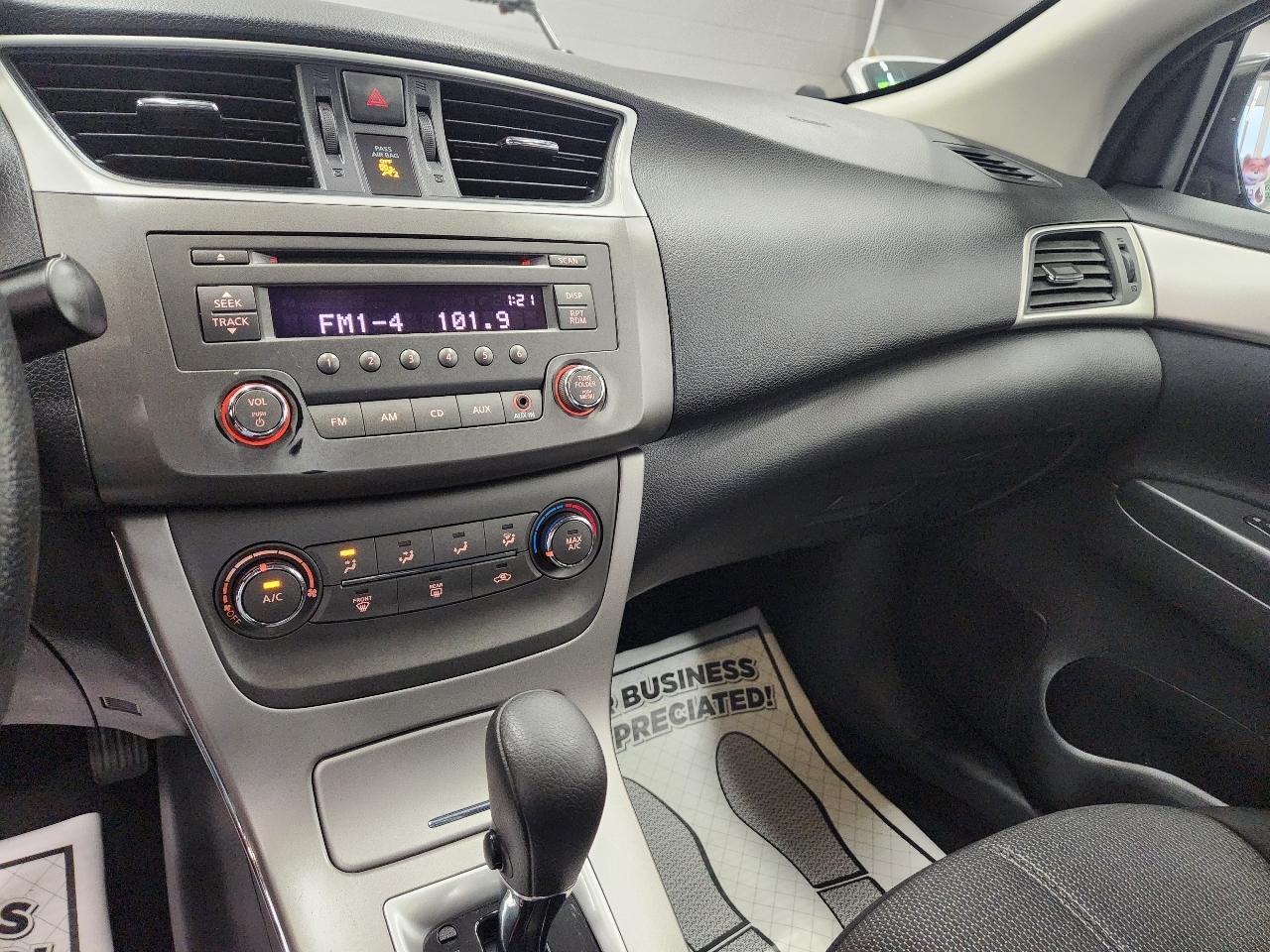 Nissan Sentra S 2014