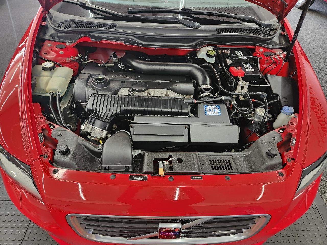Volvo V50  2010