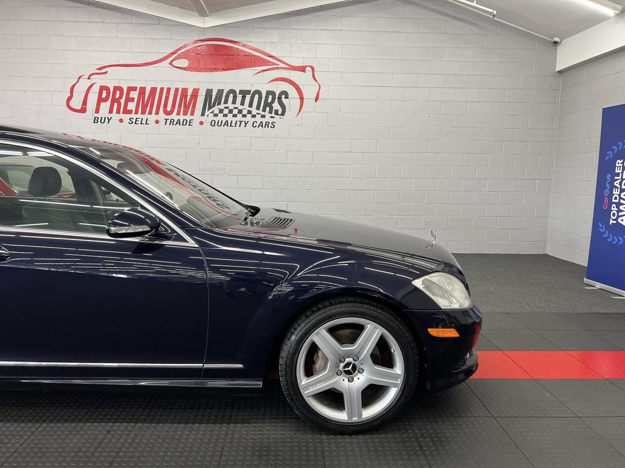Mercedes-Benz S-Class S550 2007