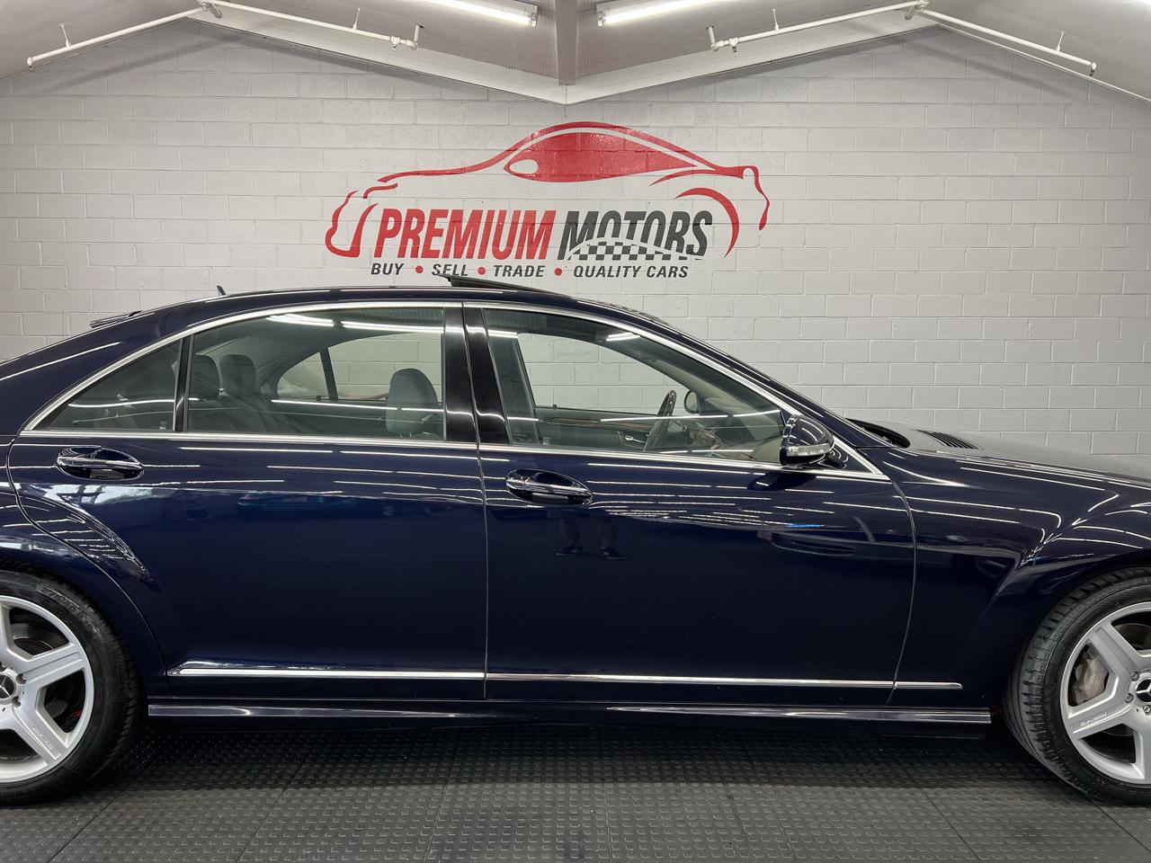 Mercedes-Benz S-Class S550 2007