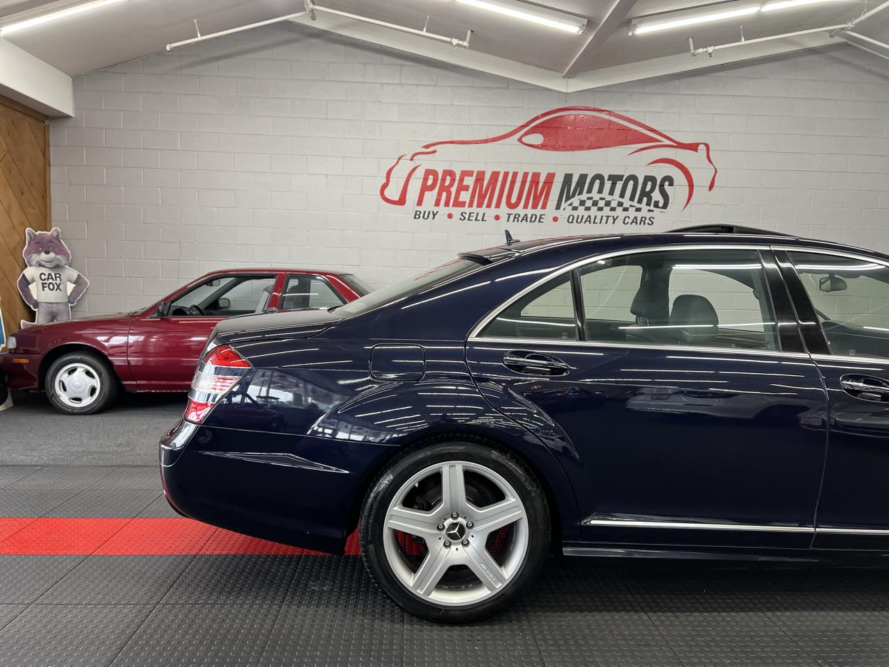 Mercedes-Benz S-Class S550 2007