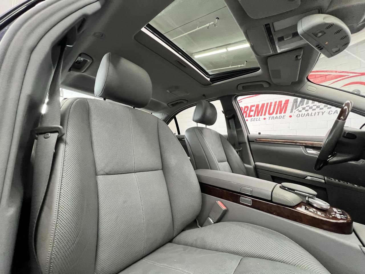 Mercedes-Benz S-Class S550 2007