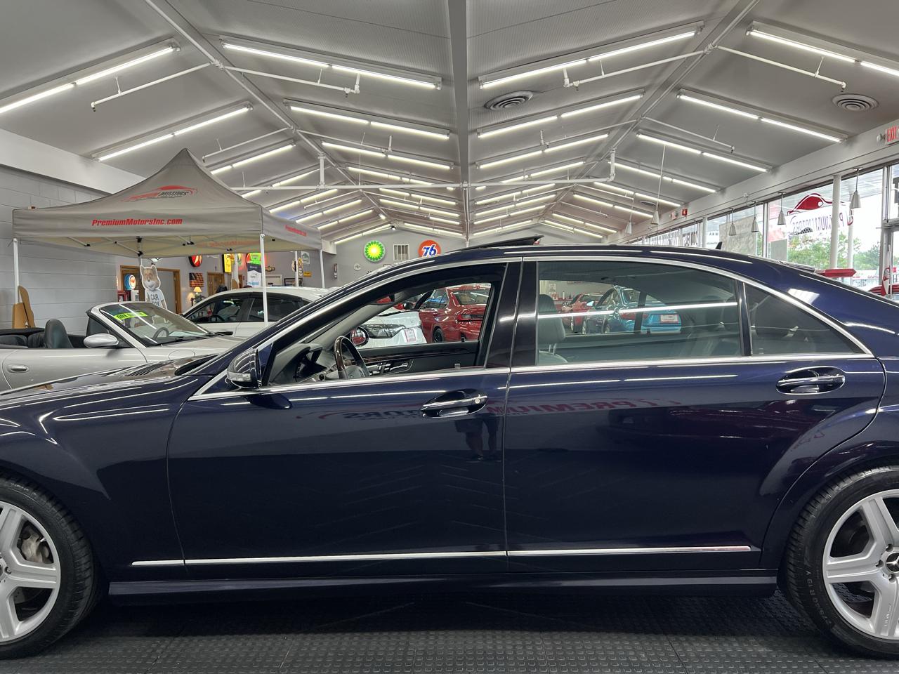 Mercedes-Benz S-Class S550 2007